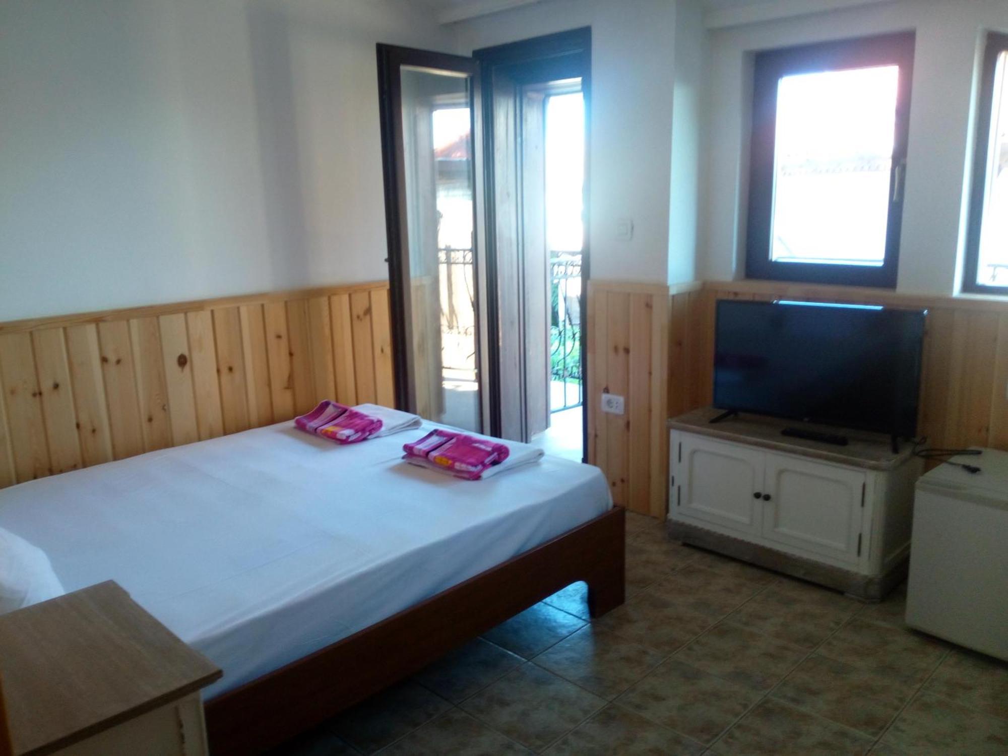 Rony Hotel Nessebar Exterior foto
